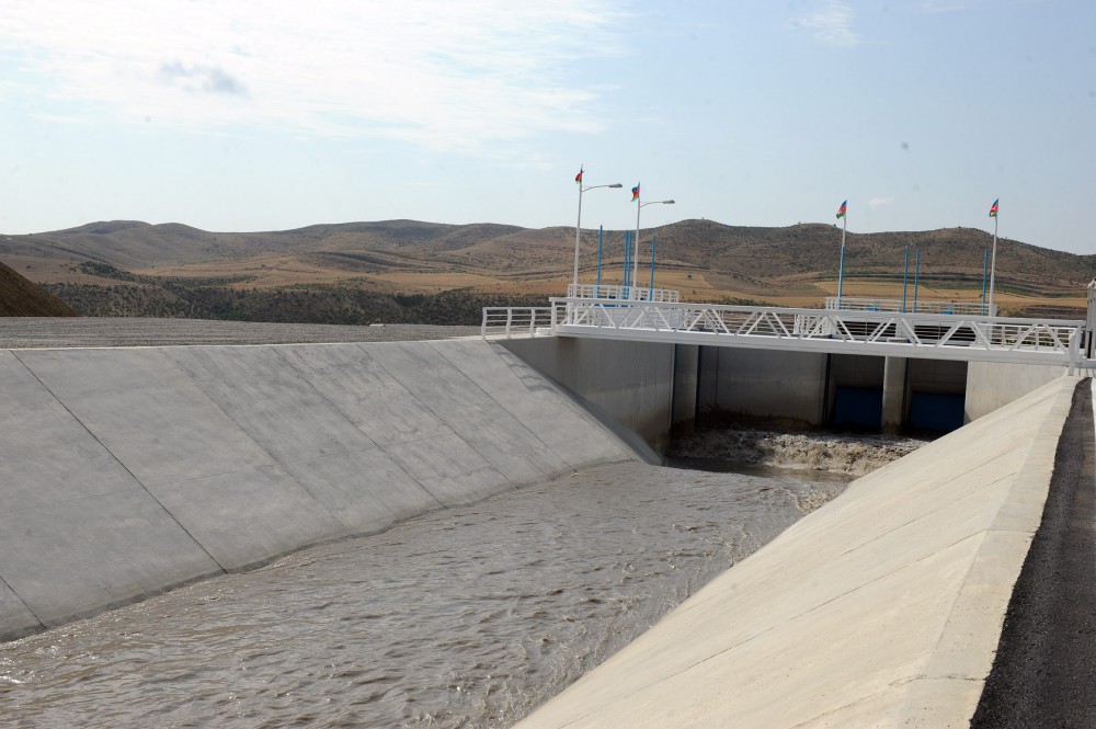 Taxta-Körpü ceyranbatan su kanalı (Dükerlər)